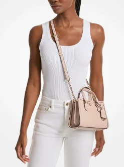 Bolsa messenger em pele granulada Chantal extrapequena | Michael Kors [PT]