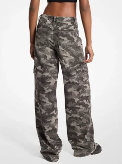 Calças cargo de perna larga em ganga com camuflagem | Michael Kors [PT]
