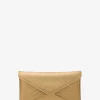 Clutch envelope em pele metalizada com motivo de lagarto em relevo Mia | Michael Kors [PT]