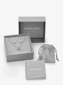 Conjunto de brincos curtos e colar com pingente com logótipo com incrustações em prata de lei banhada a ouro rosa de 14K | Michael Kors [PT]
