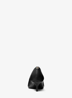 Sapatos pump com salto baixo em pele Alina Flex | Michael Kors [PT]
